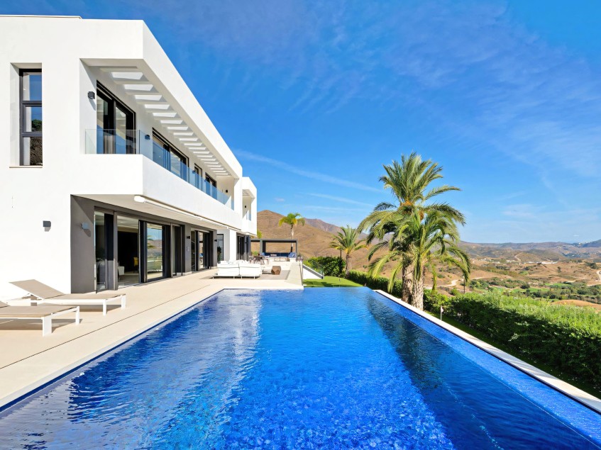 ¿Busca una villa en venta en la Costa del Sol que lo tenga todo?